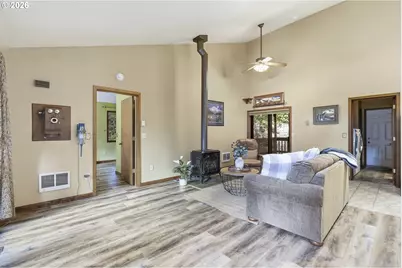 69881 E Alpine North Ct, Rhododendron, OR 97049 - Photo 7