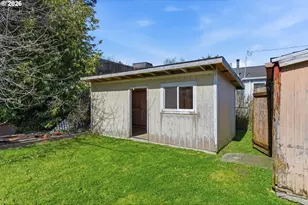 474 N Wasson St, Coos Bay, OR 97420 - Photo 23