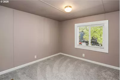 1475 Green Acres Rd #121, Eugene, OR 97408 - Photo 13