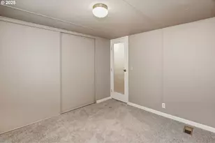 1475 Green Acres Rd, Eugene, OR 97408 - Photo 15