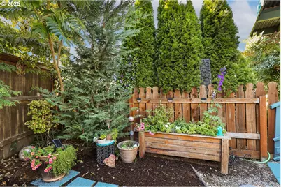 1475 Green Acres Rd #121, Eugene, OR 97408 - Photo 19