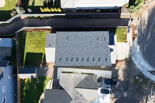 28683 SW Canyon Creek Rd S, Wilsonville, OR 97070 - Photo 3