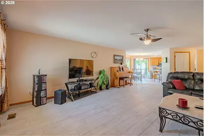 15908 SE 5th St, Vancouver, WA 98684 - Photo 11