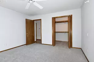 8600 SE Hood St, Clackamas, OR 97015 - Photo 17