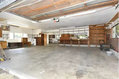 8600 SE Hood St, Clackamas, OR 97015 - Photo 31