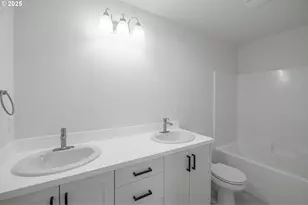 2476 Roll Tide Ct, Lebanon, OR 97355 - Photo 19