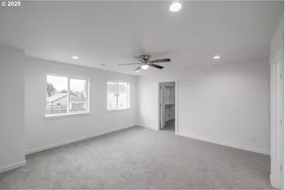 2476 Roll Tide Ct, Lebanon, OR 97355 - Photo 17