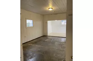 15725 SE Stark St, Portland, OR 97233 - Photo 25