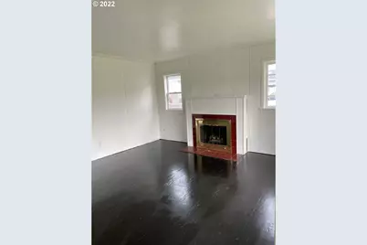 15725 SE Stark St, Portland, OR 97233 - Photo 15