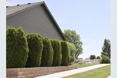 134 SW Desert Sky Dr, Hermiston, OR 97838 - Photo 7