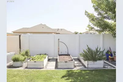 134 SW Desert Sky Dr, Hermiston, OR 97838 - Photo 41