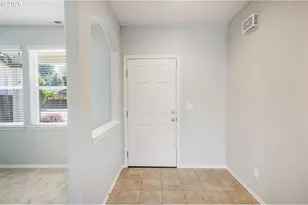 5290 Squirrel St, Springfield, OR 97478 - Photo 5