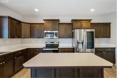 5290 Squirrel St, Springfield, OR 97478 - Photo 9
