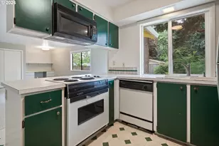 8355 SW 133rd Ave, Beaverton, OR 97008 - Photo 13