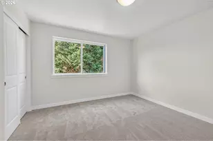 9263 E Burnside St, Portland, OR 97216 - Photo 13