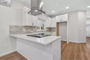 9263 E Burnside St, Portland, OR 97216 - Photo 5