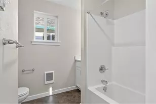 9263 E Burnside St, Portland, OR 97216 - Photo 19