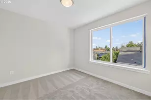 9263 E Burnside St, Portland, OR 97216 - Photo 21