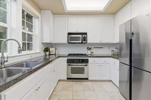 482 Covey Ln, Eugene, OR 97401 - Photo 9