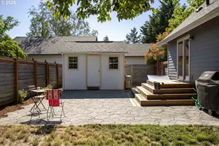 8800 NE Couch St, Portland, OR 97220 - Photo 23