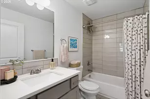 8800 NE Couch St, Portland, OR 97220 - Photo 15