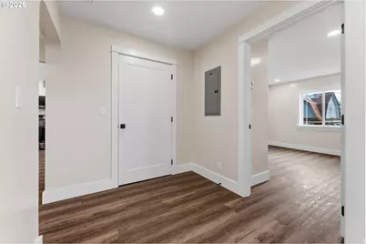 790 Oregon Ave, North Bend, OR 97459 - Photo 7