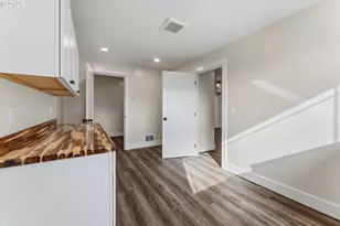 790 Oregon Ave, North Bend, OR 97459 - Photo 27