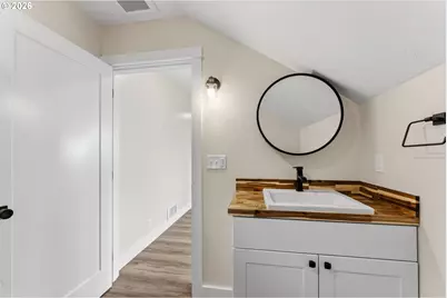 790 Oregon Ave, North Bend, OR 97459 - Photo 35