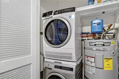 2211 SW 1st Ave #1001, Portland, OR 97201 - Photo 29