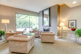 2211 SW 1st Ave, Portland, OR 97201 - Photo 3