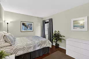 2211 SW 1st Ave, Portland, OR 97201 - Photo 25