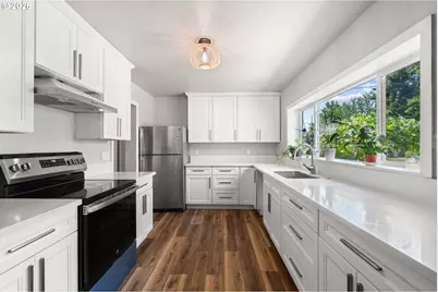 2225 SE 181st Ave, Portland, OR 97233 - Photo 9
