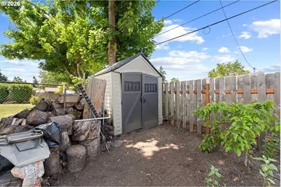 2225 SE 181st Ave, Portland, OR 97233 - Photo 47