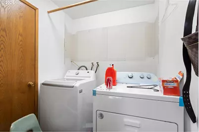 2225 SE 181st Ave, Portland, OR 97233 - Photo 33