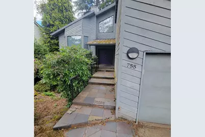 755 SW Chestnut St, Portland, OR 97219 - Photo 3