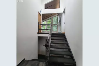 755 SW Chestnut St, Portland, OR 97219 - Photo 5