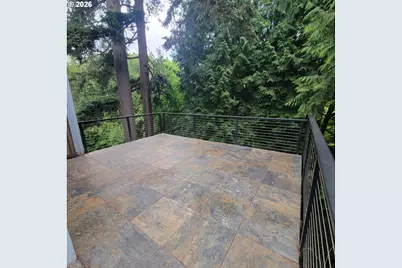 755 SW Chestnut St, Portland, OR 97219 - Photo 37