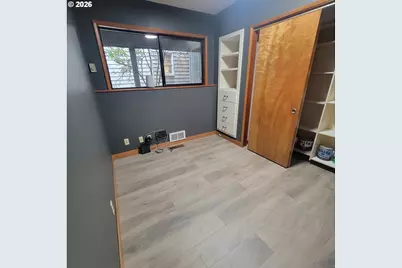 755 SW Chestnut St, Portland, OR 97219 - Photo 21