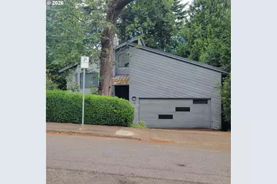 755 SW Chestnut St, Portland, OR 97219 - Photo 1