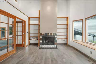 755 SW Chestnut St, Portland, OR 97219 - Photo 29