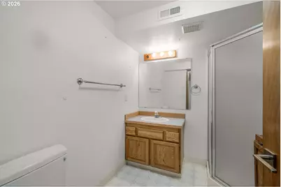 755 SW Chestnut St, Portland, OR 97219 - Photo 35