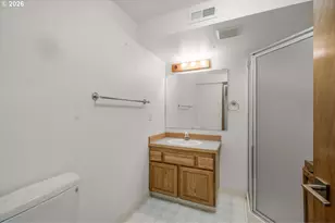 755 SW Chestnut St, Portland, OR 97219 - Photo 35