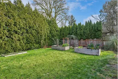 18418 SE Blanton St, Milwaukie, OR 97267 - Photo 41