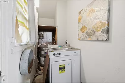 3621 E Amazon Dr, Eugene, OR 97405 - Photo 39