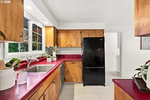 12130 SW Butner Rd, Portland, OR 97225 - Photo 15