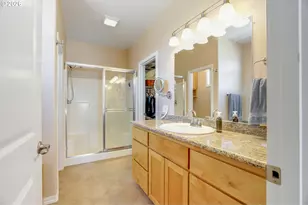 1901 Golden Way, The Dalles, OR 97058 - Photo 35
