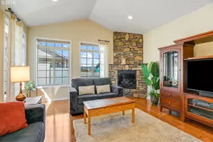 1901 Golden Way, The Dalles, OR 97058 - Photo 17