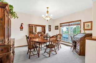 7829 SW 174th Pl, Beaverton, OR 97007 - Photo 9