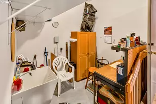 7829 SW 174th Pl, Beaverton, OR 97007 - Photo 35