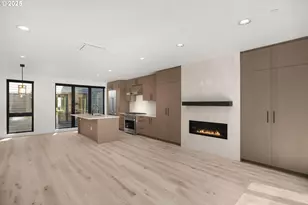 1853 NW 28th Ave, Portland, OR 97210 - Photo 3